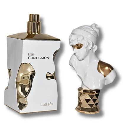 Detailaufnahme der floralen Noten von Lattafa Her Confession, ein exquisite Eau de Parfum.