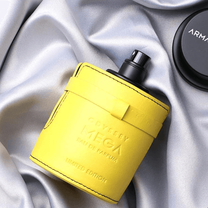 Nahaufnahme des Armaf Odyssey Mega Flakons, zeigt den luxuriösen Duft mit frischen Zitrusnoten.