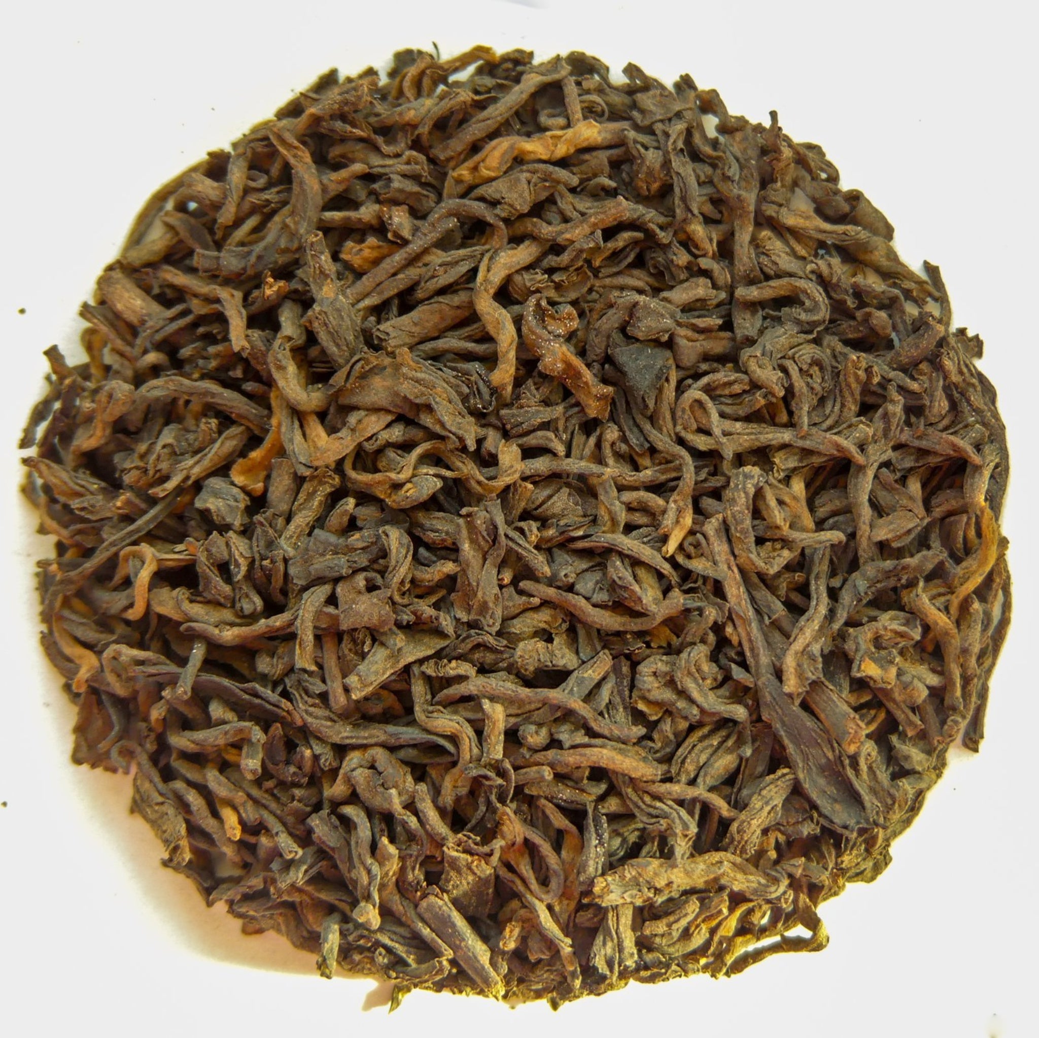 Shou Pu Erh Tee von ekovita in einer eleganten Verpackung für den perfekten Teegenuss.