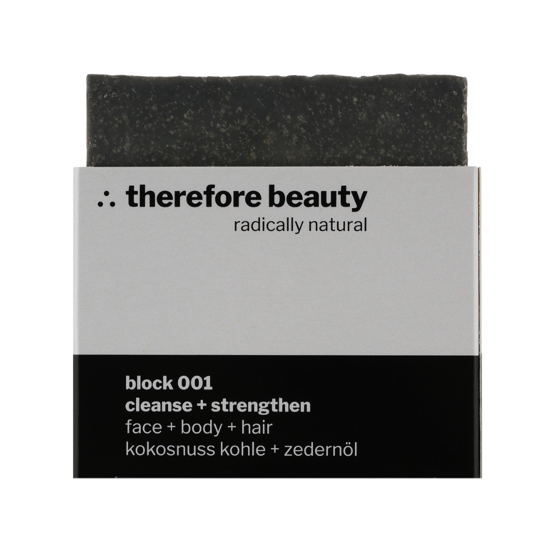 Aktivkohle Seife block 001 ideal für unreine Haut und fettiges Haar mit Zedernöl bei therefore beauty.
